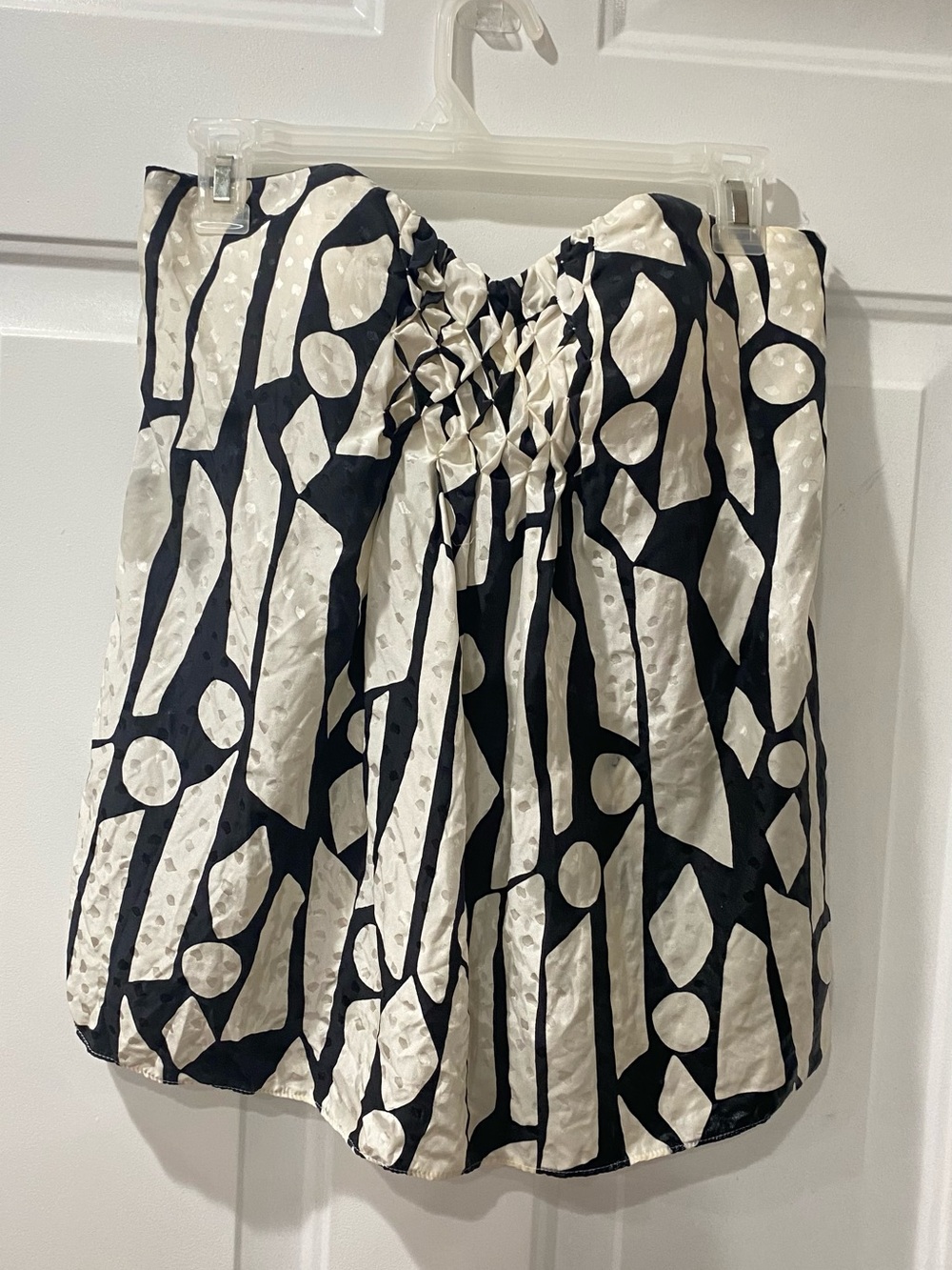 90’s White House Black Market Black & Cream Geometric silk strapless top size 4
